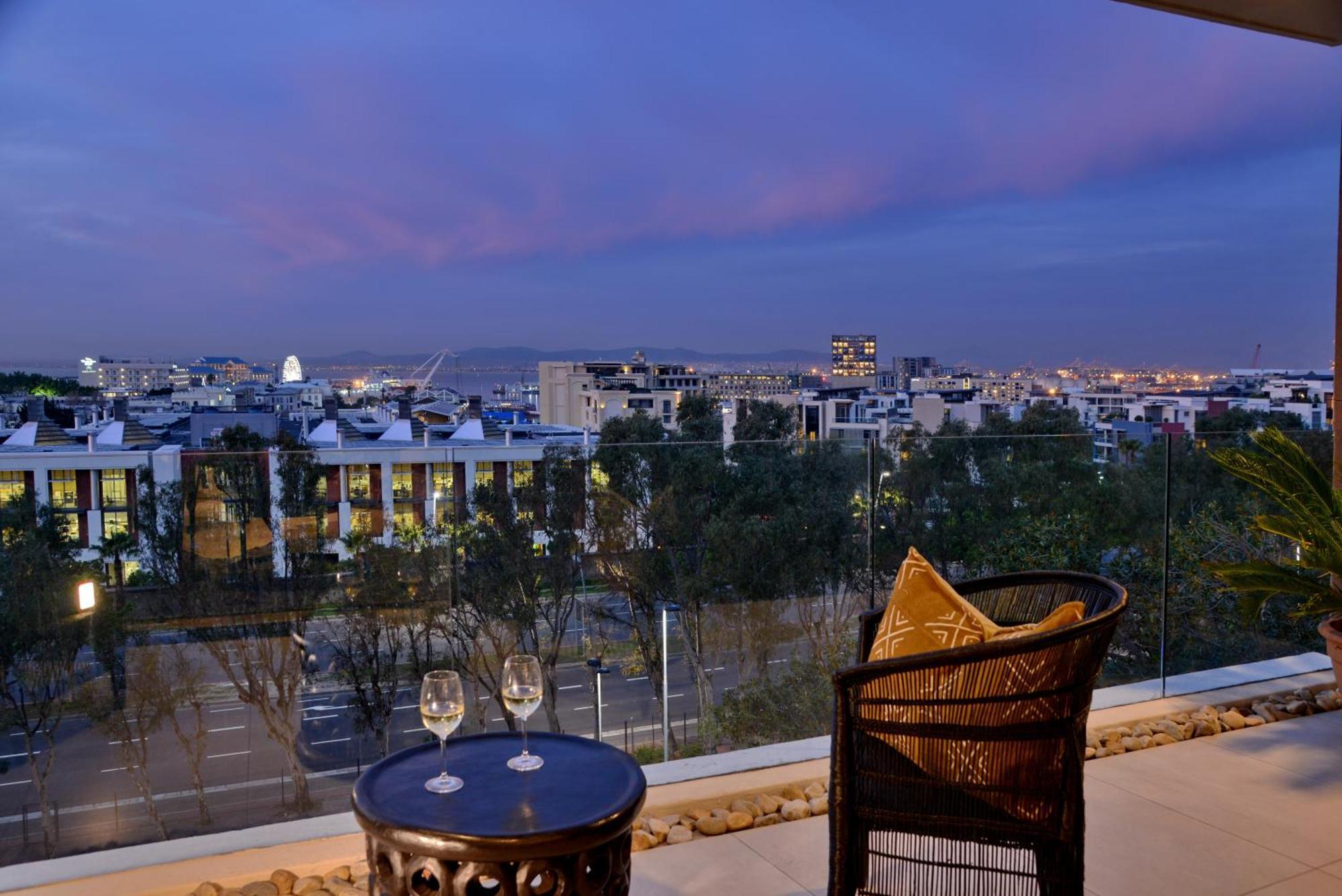 35 On Main Apartments เคปทาวน์ ภายนอก รูปภาพ