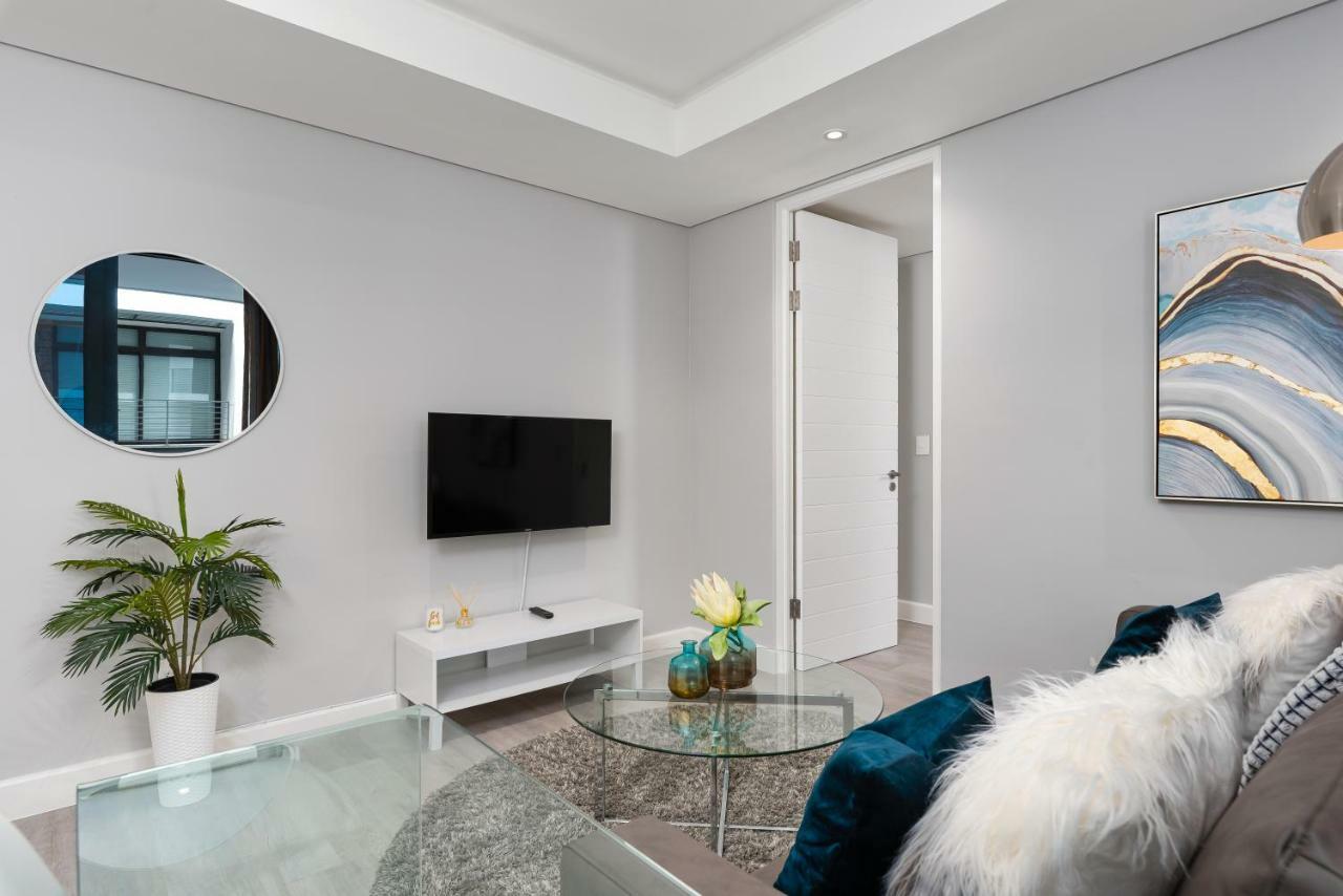 35 On Main Apartments เคปทาวน์ ภายนอก รูปภาพ
